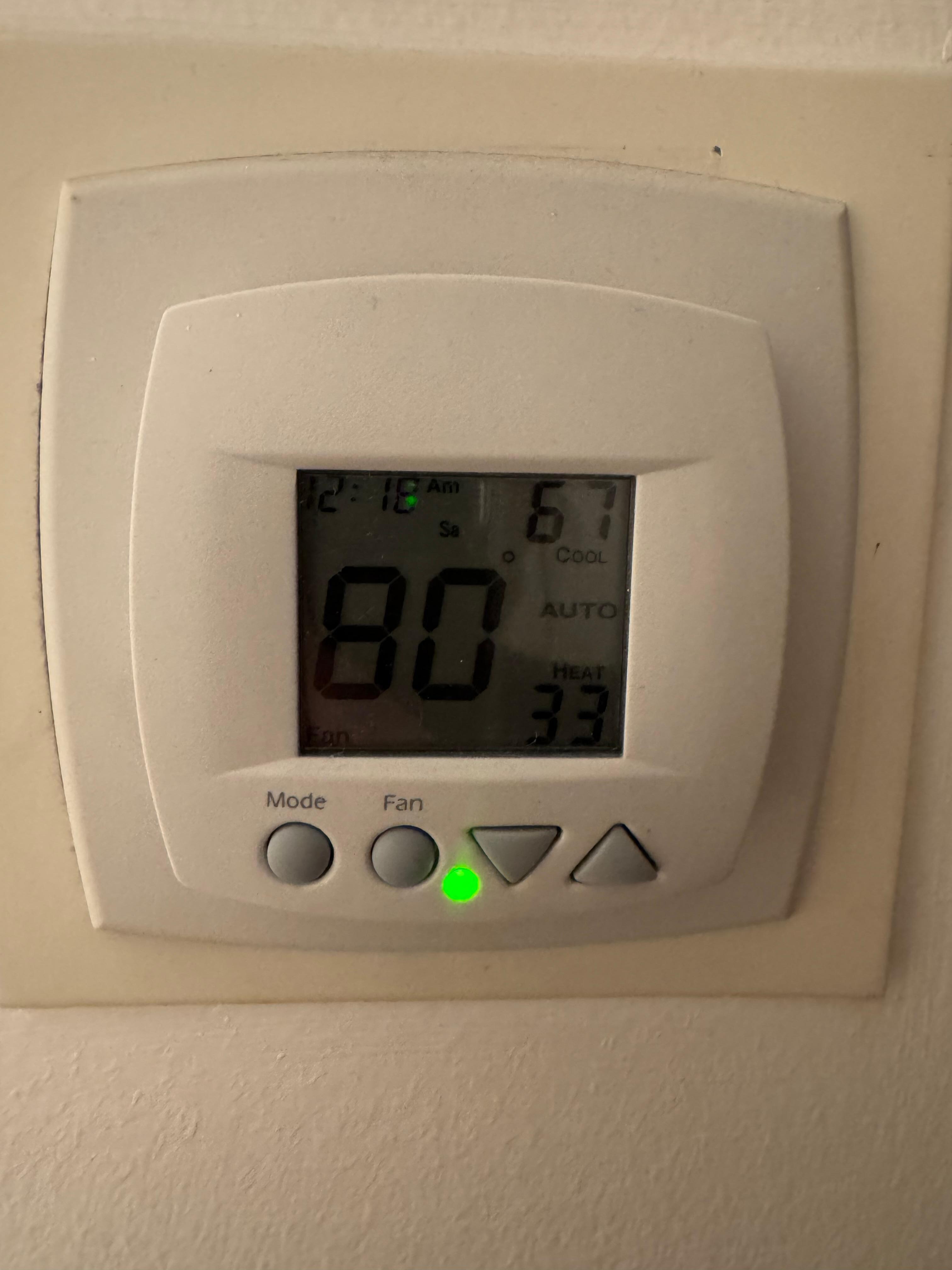 Picture of the thermostat. 