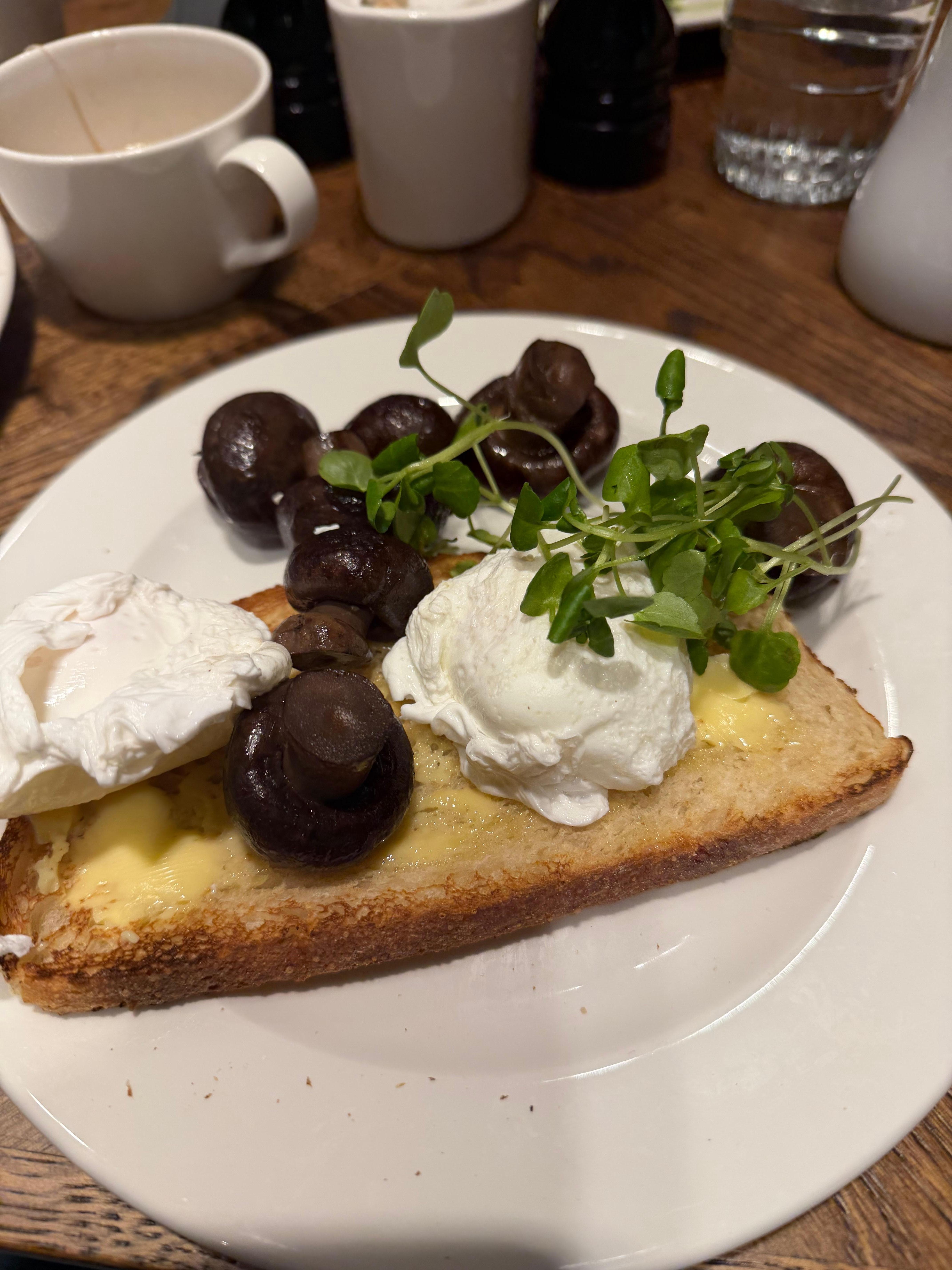 Amazing breakfast high quality ingredients and the most perfect poached eggs made to order 