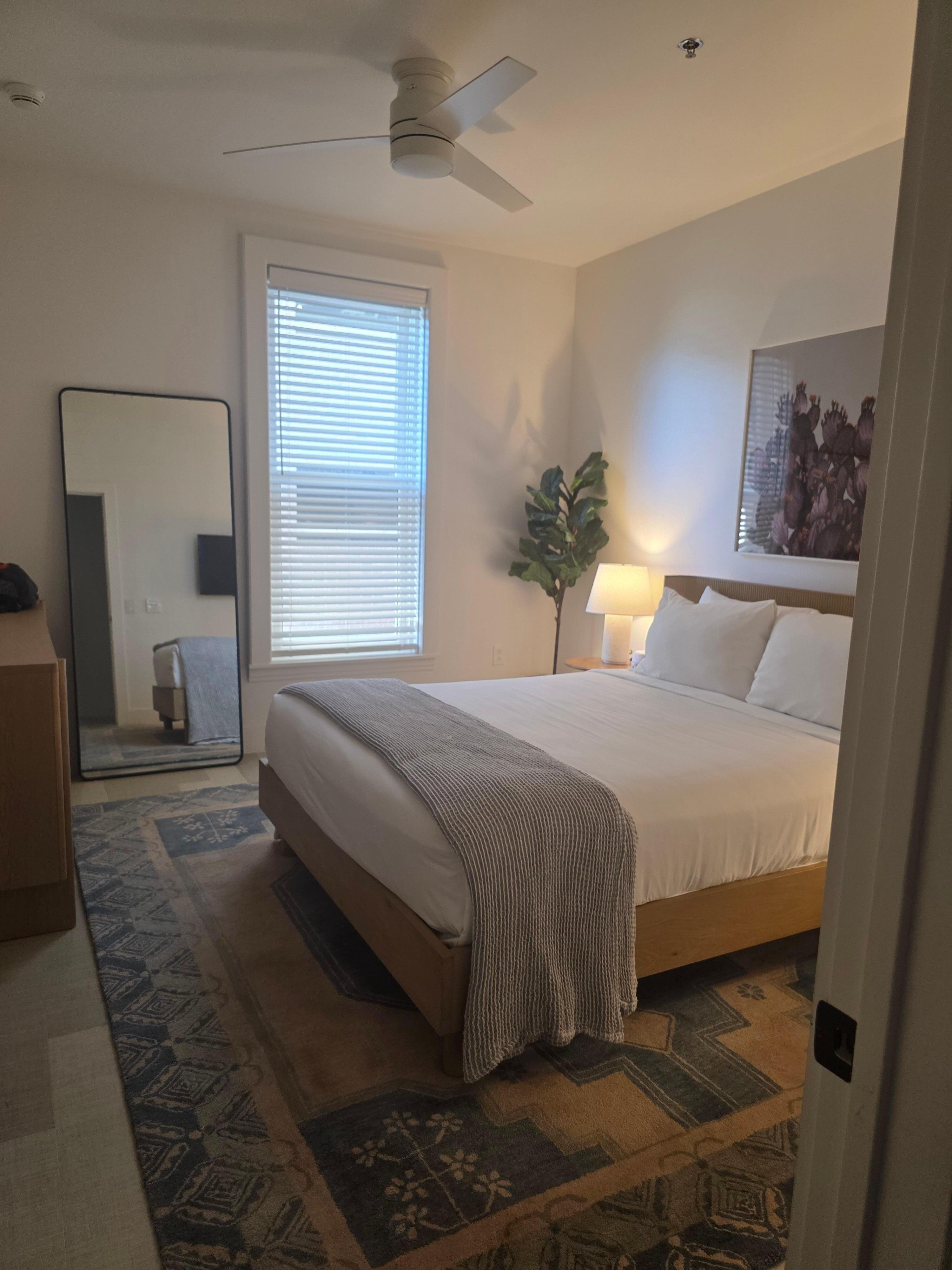 Queen Bedroom