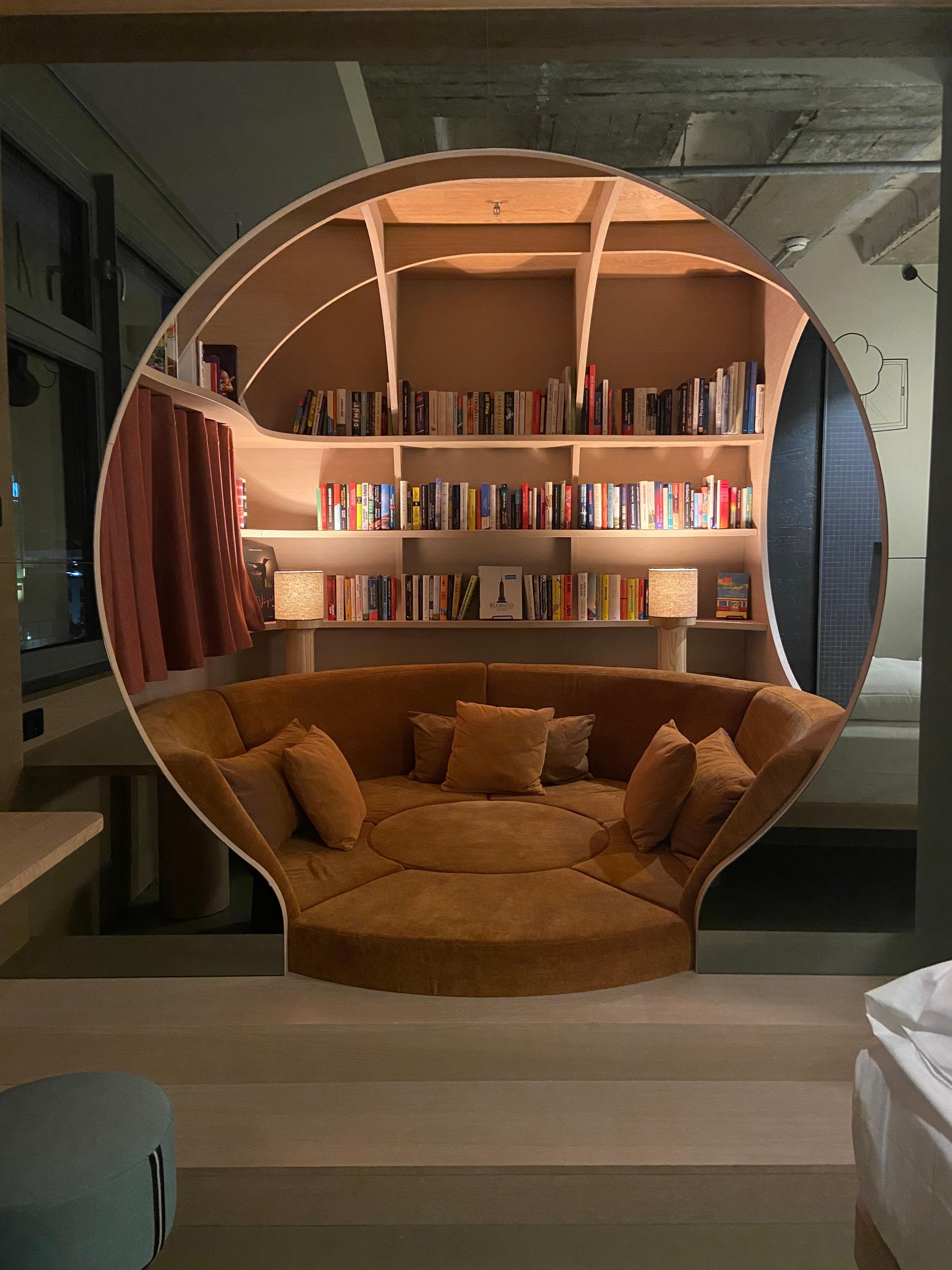 Sofaen på værelset