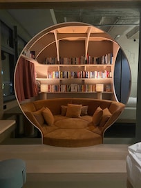 Sofaen på værelset