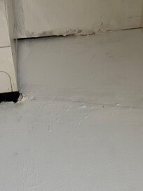 Water leakage from
Both airco and
Ceiling