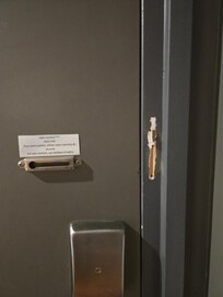 Missing chain on the door on the inside