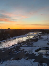 Vista del Bow River desde la habitación