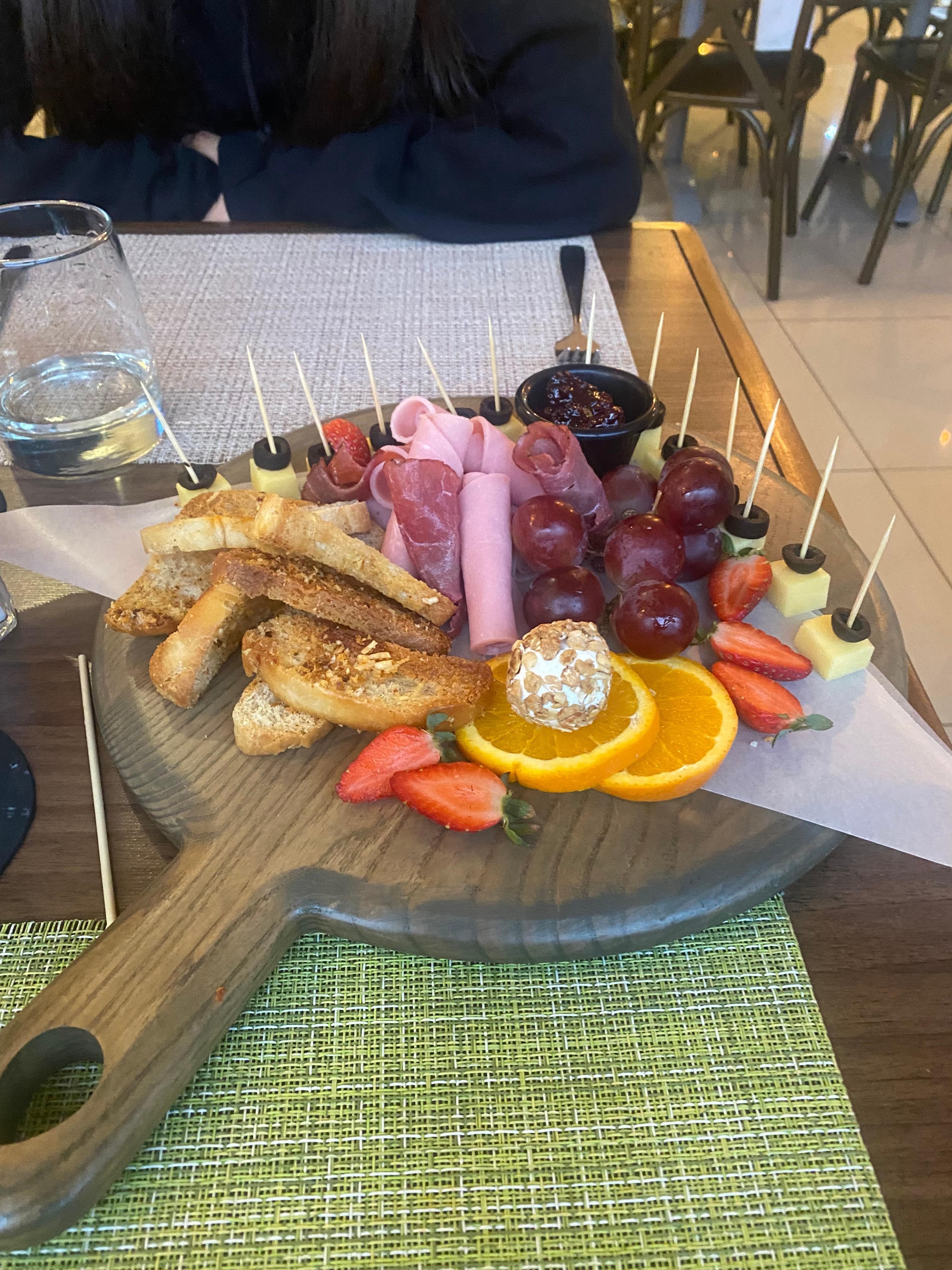 Fruit and cheese plate- stupendous!