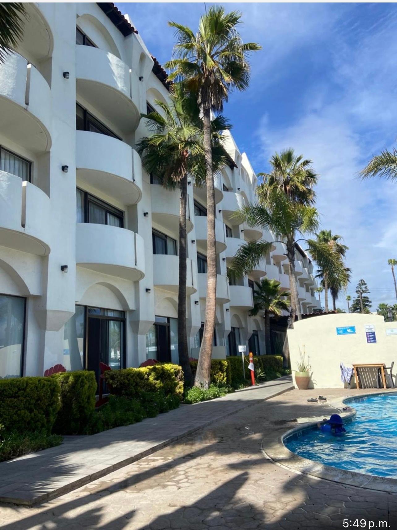 Muy bonita tarde el área 