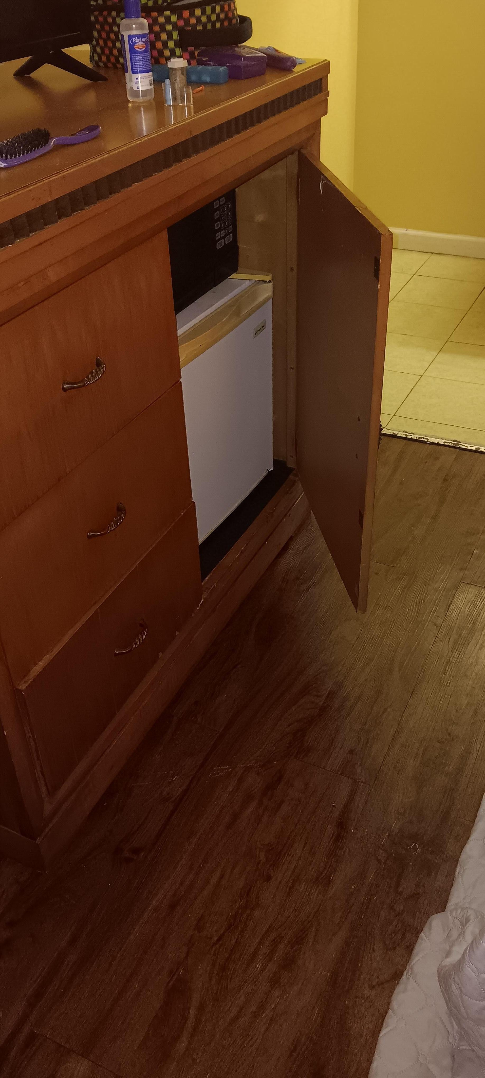 vanity door would not stay closed