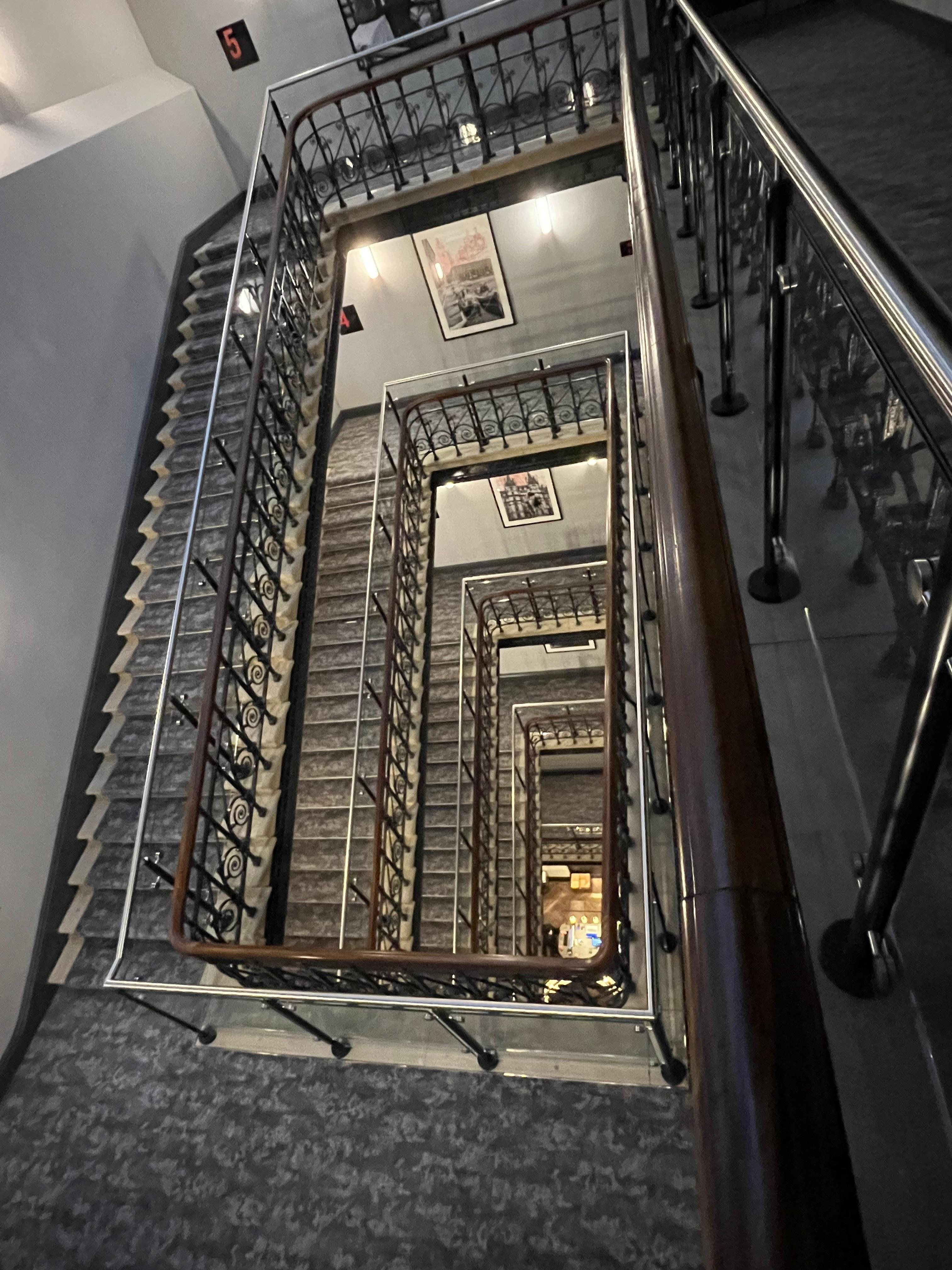 Riesiges Treppenhaus 