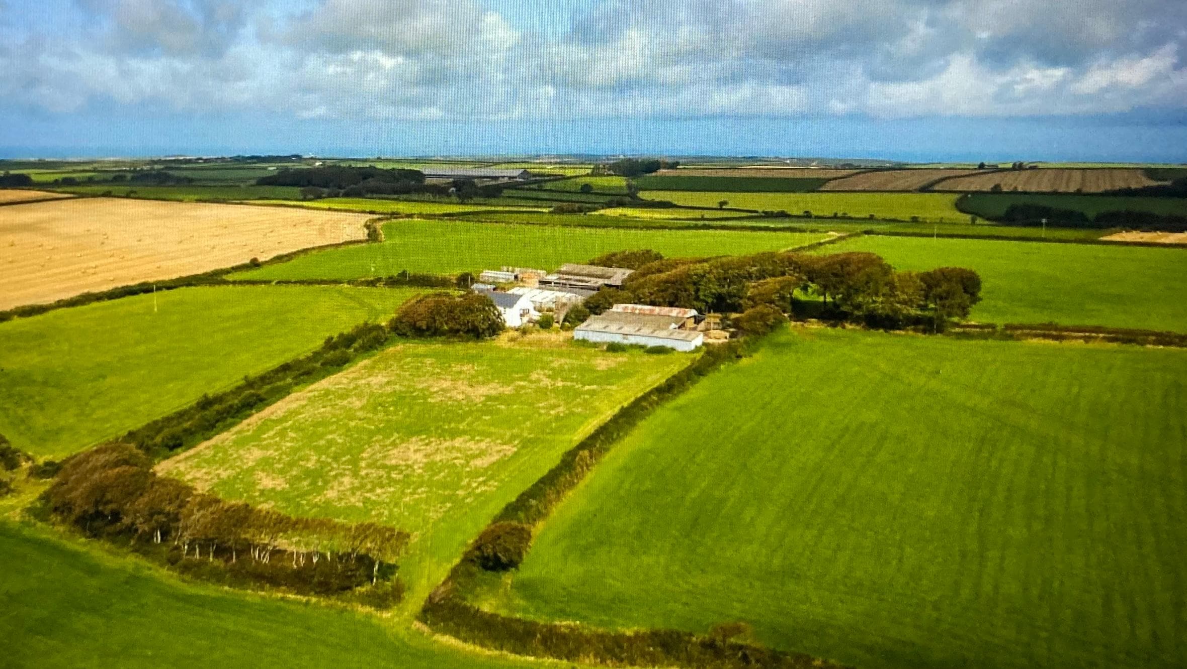 luchtfoto huis met omgeving