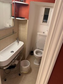 Wash room