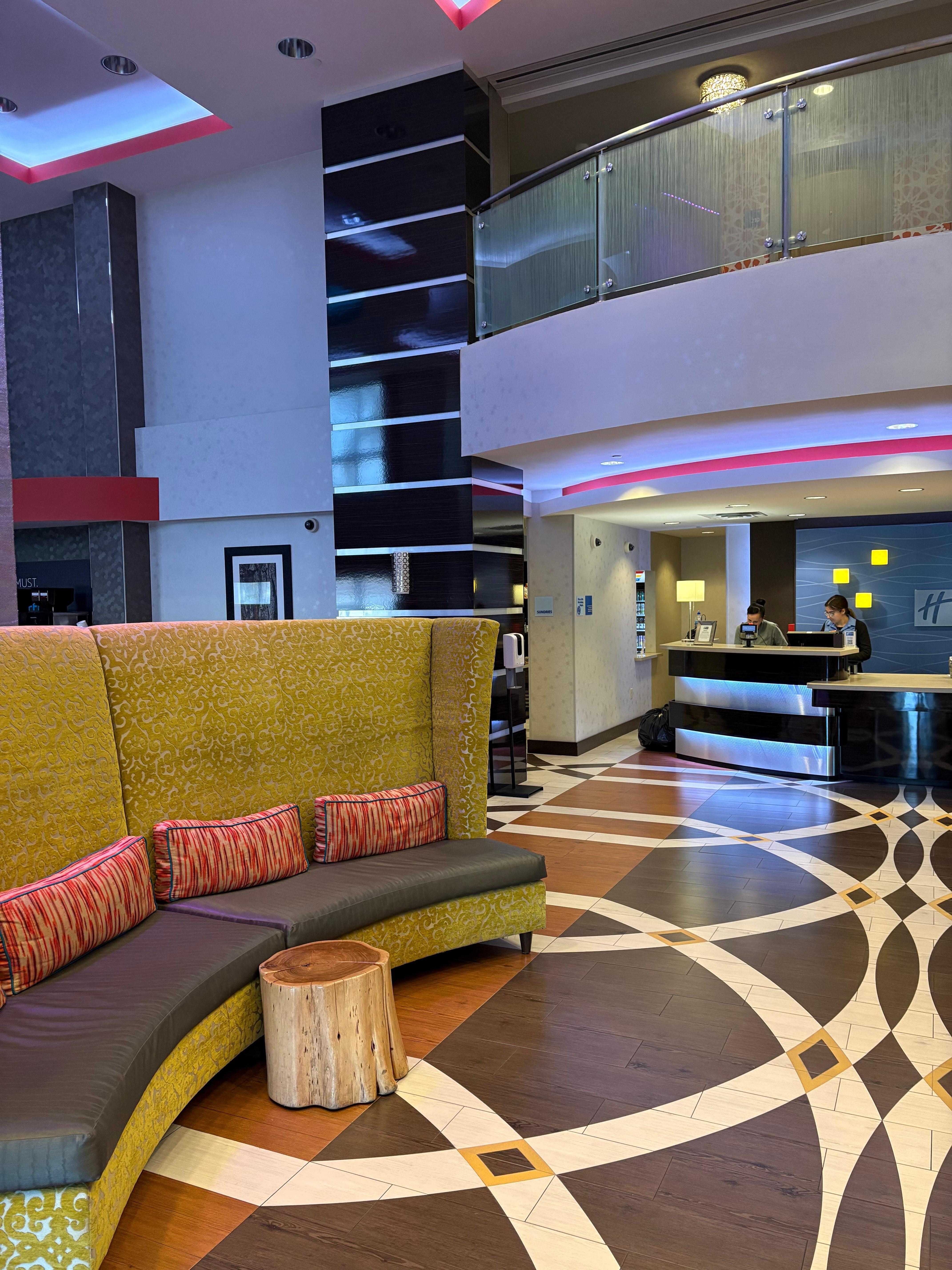 Very nice lobby. Great place to hang out.