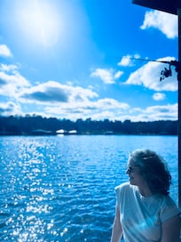 Sitting enjoying the sun and 80 degree weather on Christmas Day 2025 🎄