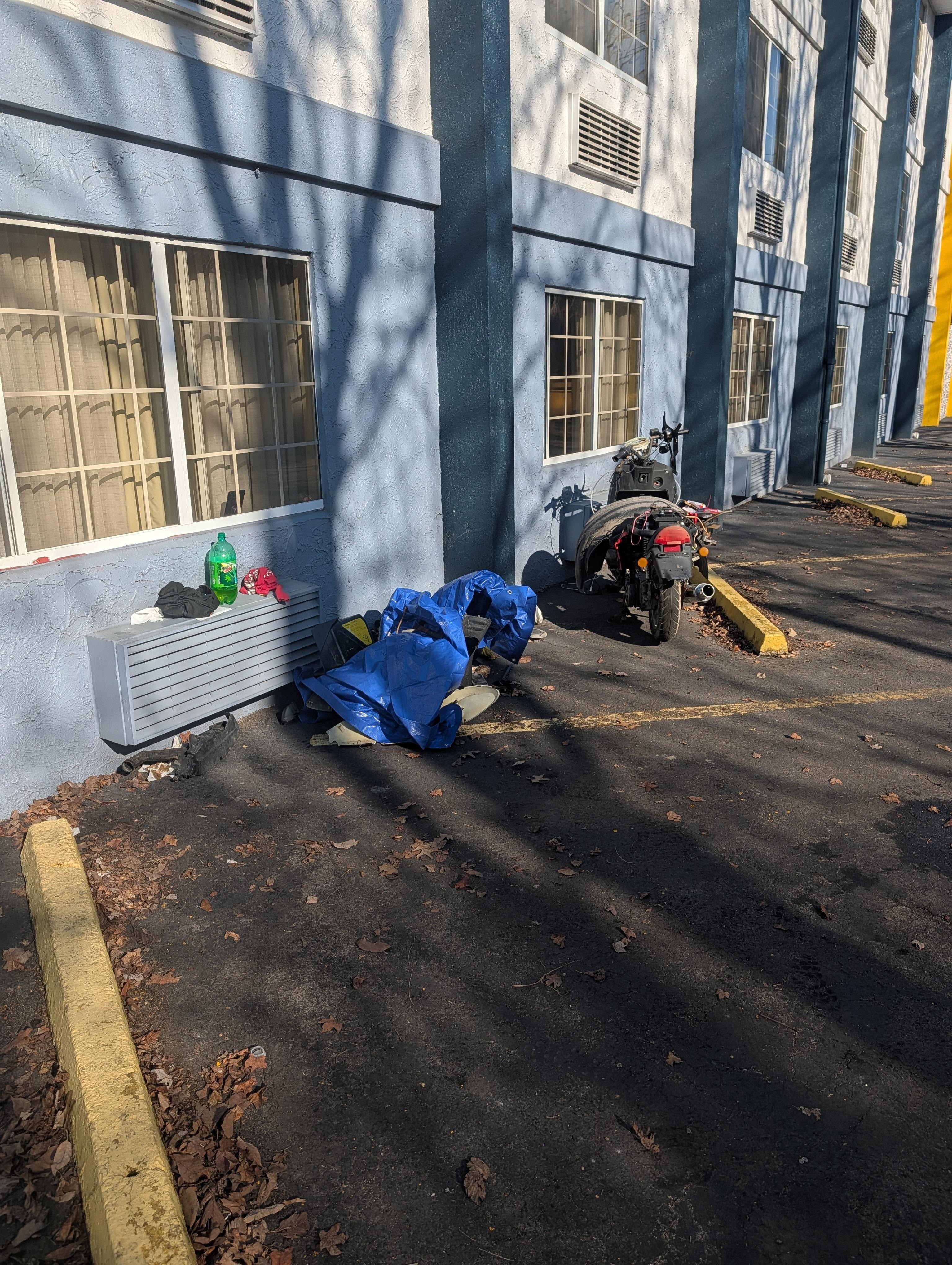 Clearly a sign of employees living here