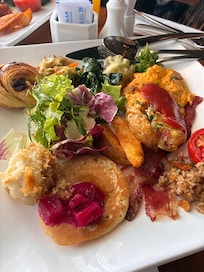 朝食ビュッフェ
