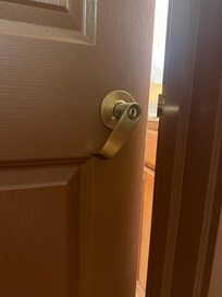Bathroom door wouldn’t close - broken