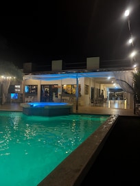 Nighttime view of restaurant
