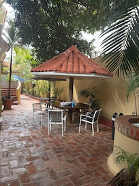Outdoor atrium