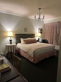 So comfy! We had the regular king room—very quiet and very relaxing!