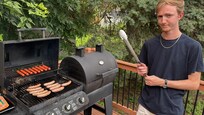 We lived having barbecues on the deck out back!!