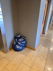 Wäschebeutel die überall im Hotel verteilt waren