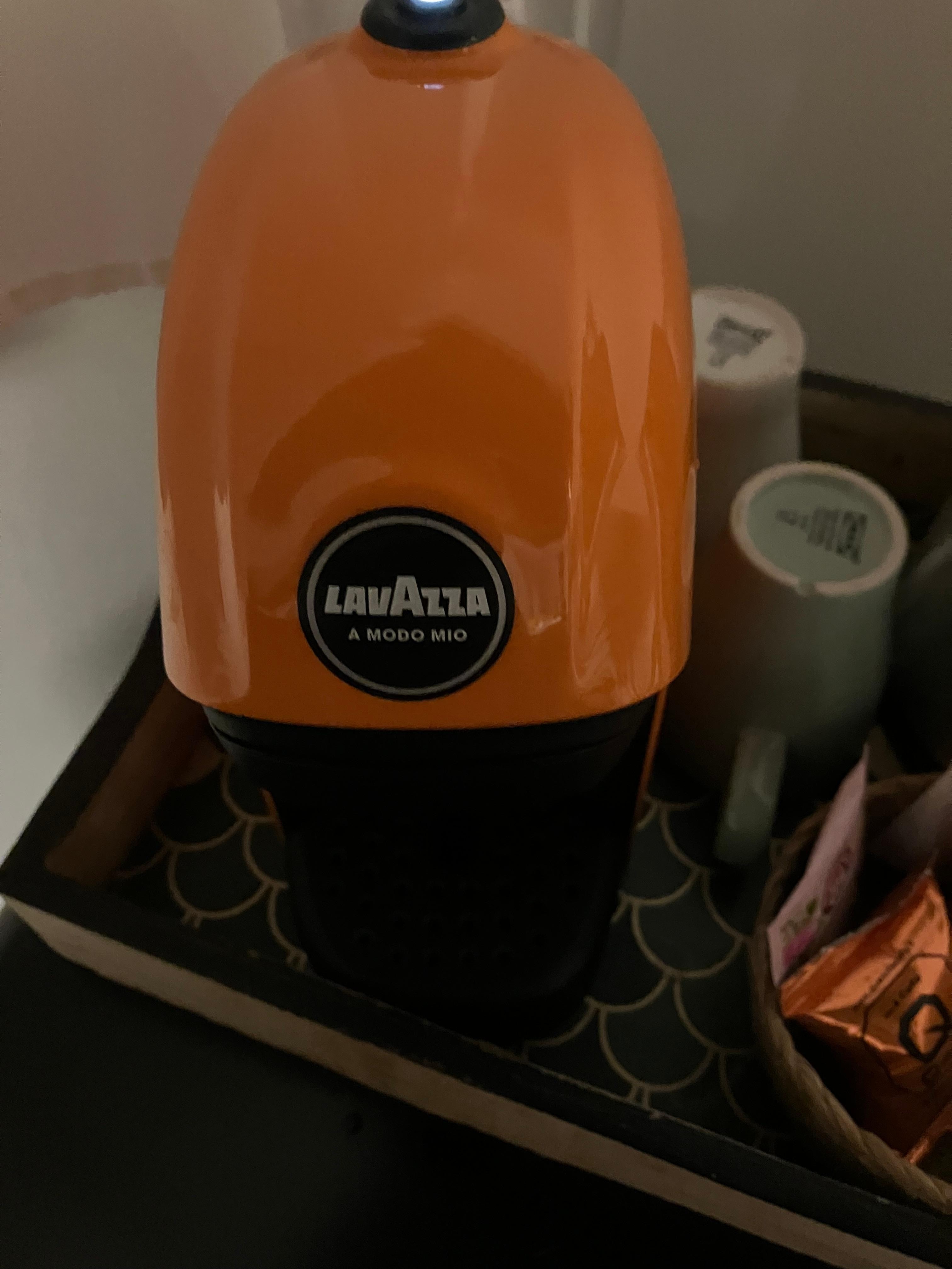 部屋のエスプレッソマシーンで入れたコーヒーが美味しかった。