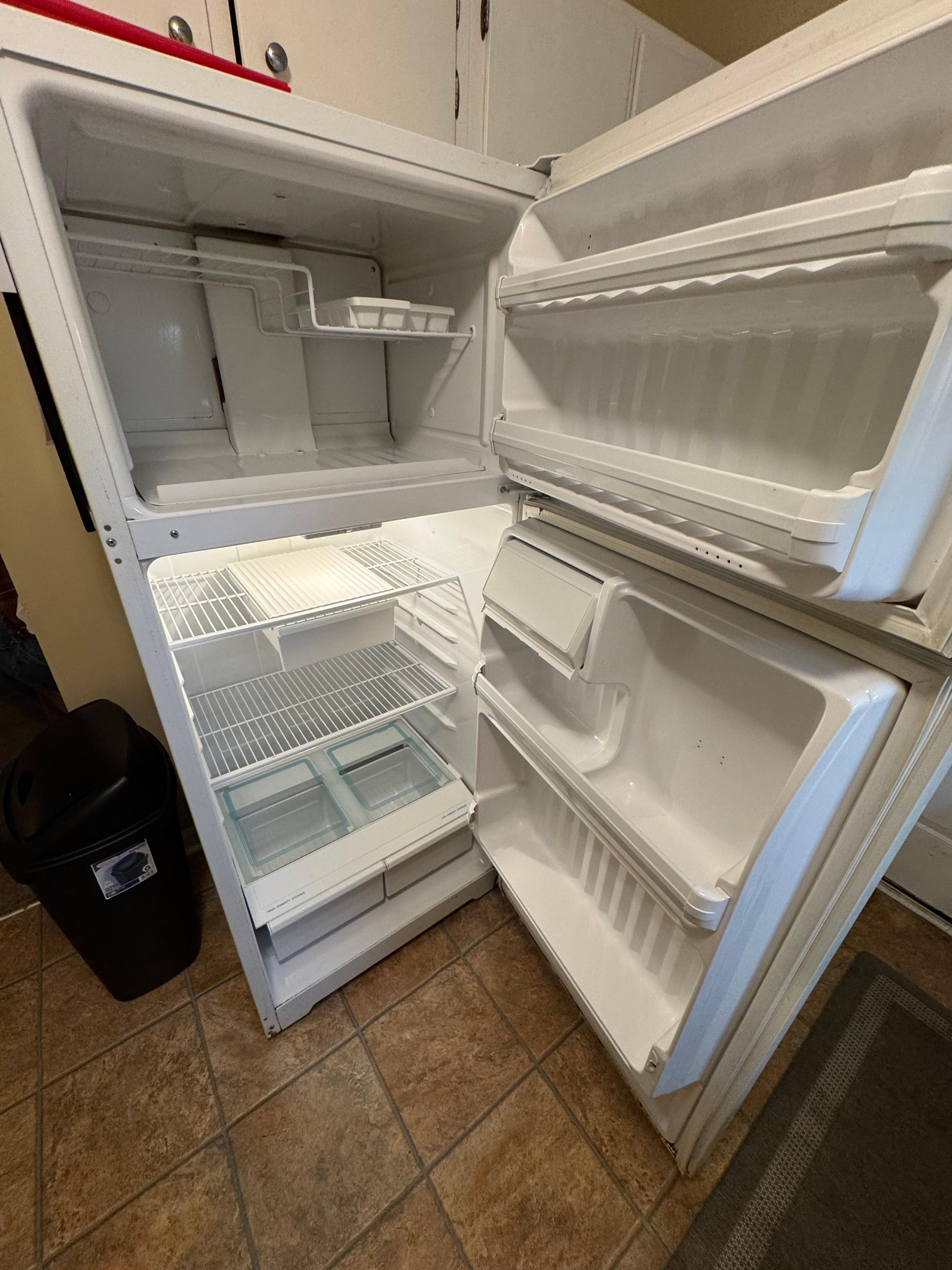 clean fridge