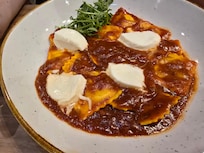 Spinach and ricotta ravioli, again not tasty. Truly disappointing for the price.