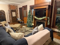 House was beautifully decorated for the holidays!