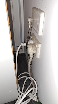 Dust on cables and plugs - not hard to reach