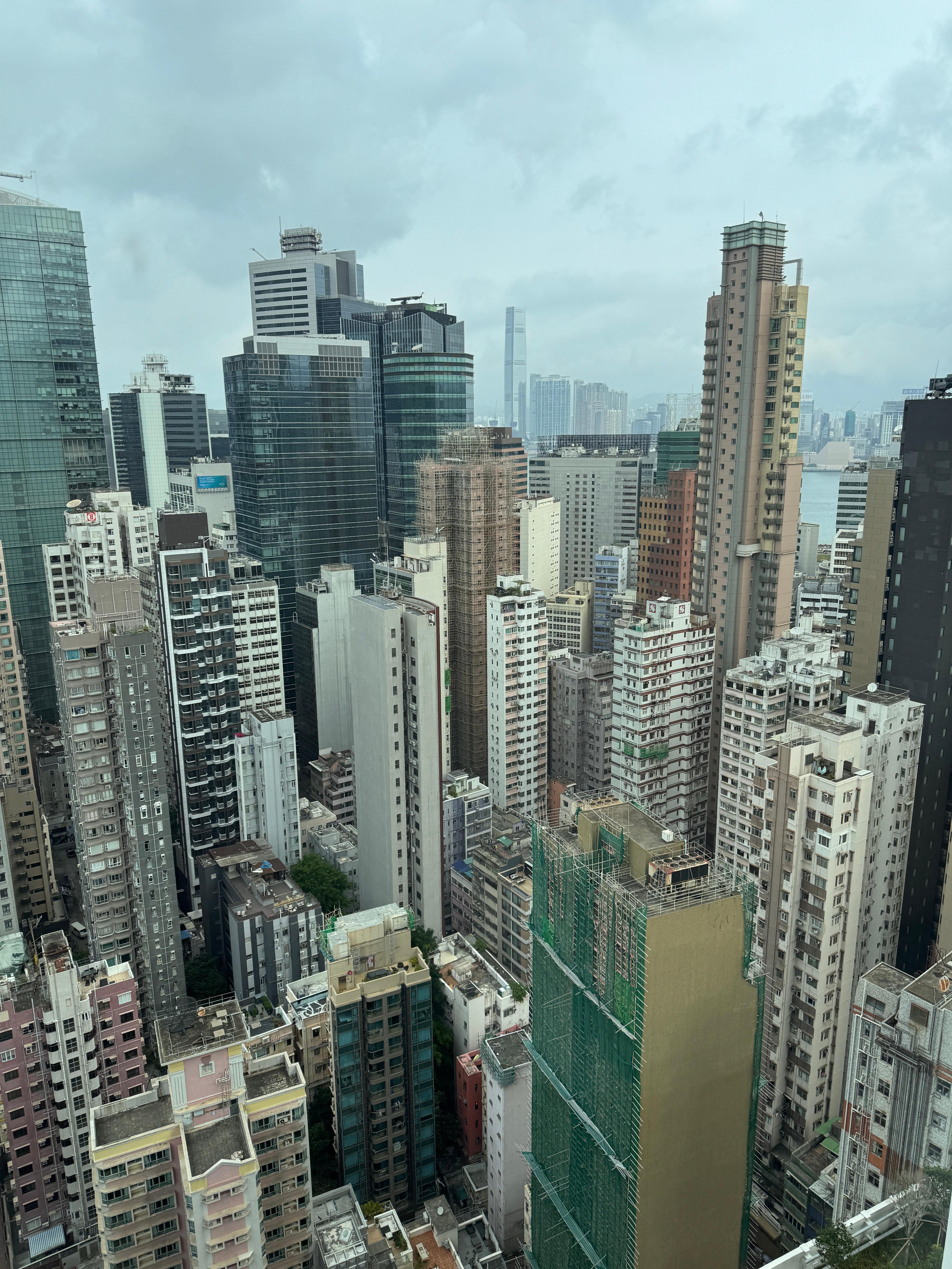 窓から見える香港の風景