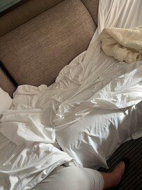 Pull out couch never opened or straightened up.ver uncomfortable for 3rd guest.