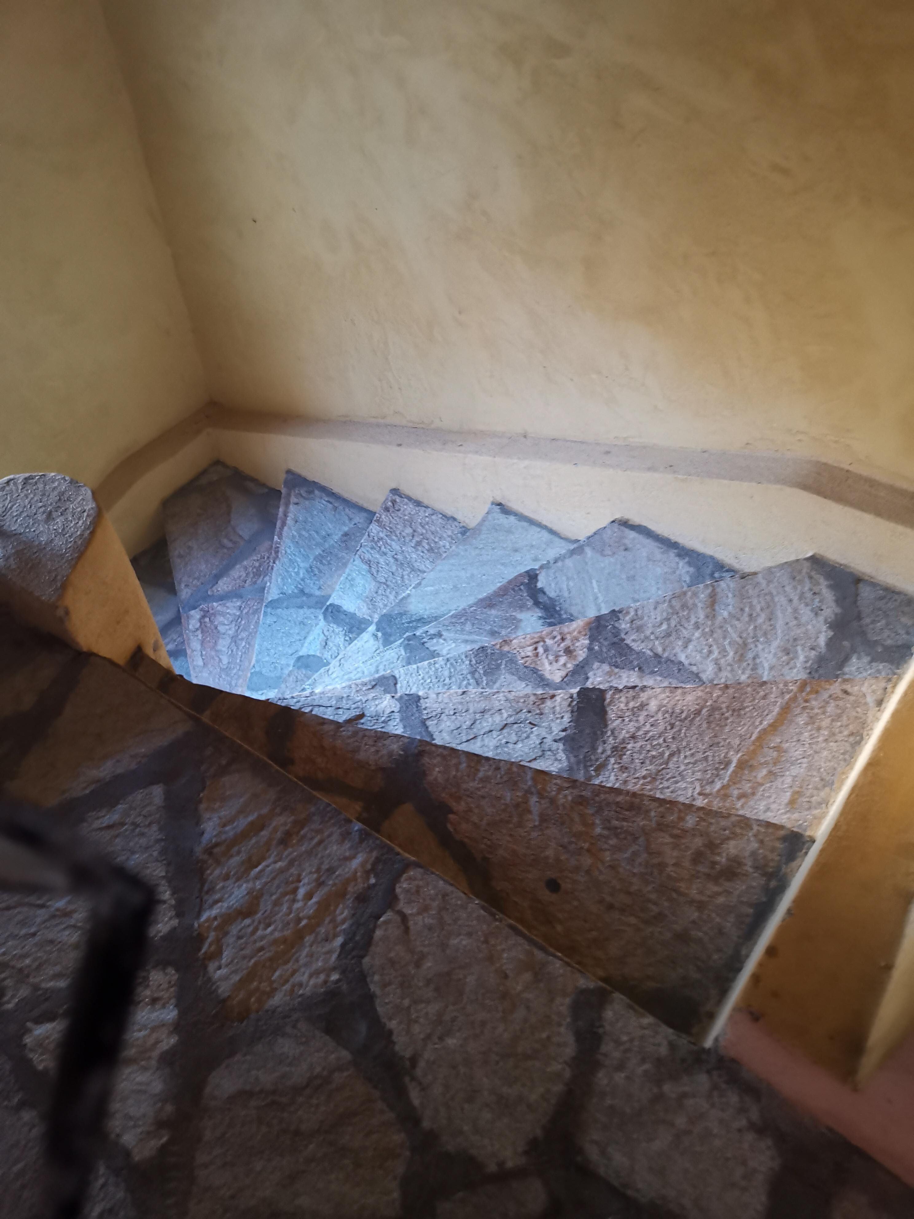 Wendeltreppe ohne Geländer