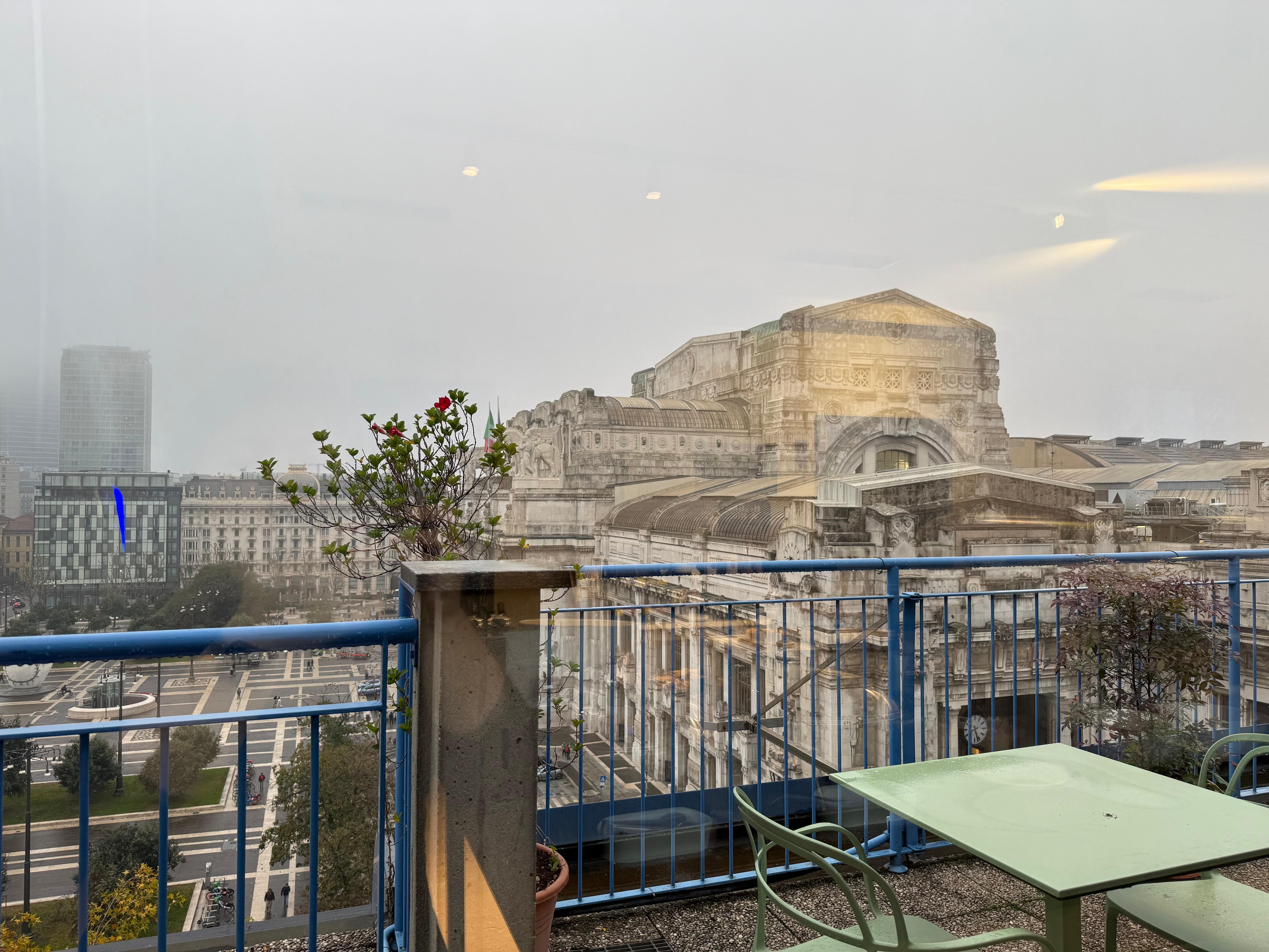 테라스에서 볼 수 있는 풍경.