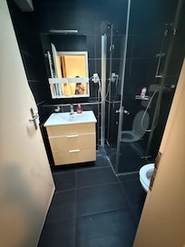 Bathroom door would not close