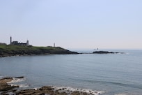 La pointe Saint Mathieu, à environ 1h00 de marche par le GR34.