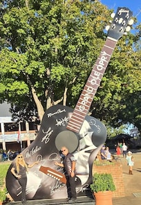 Had an awesome time in Nashville. Visited Broadway, saw Carrie Underwood at the Grand Ole Opry and enjoyed our stay at this property.