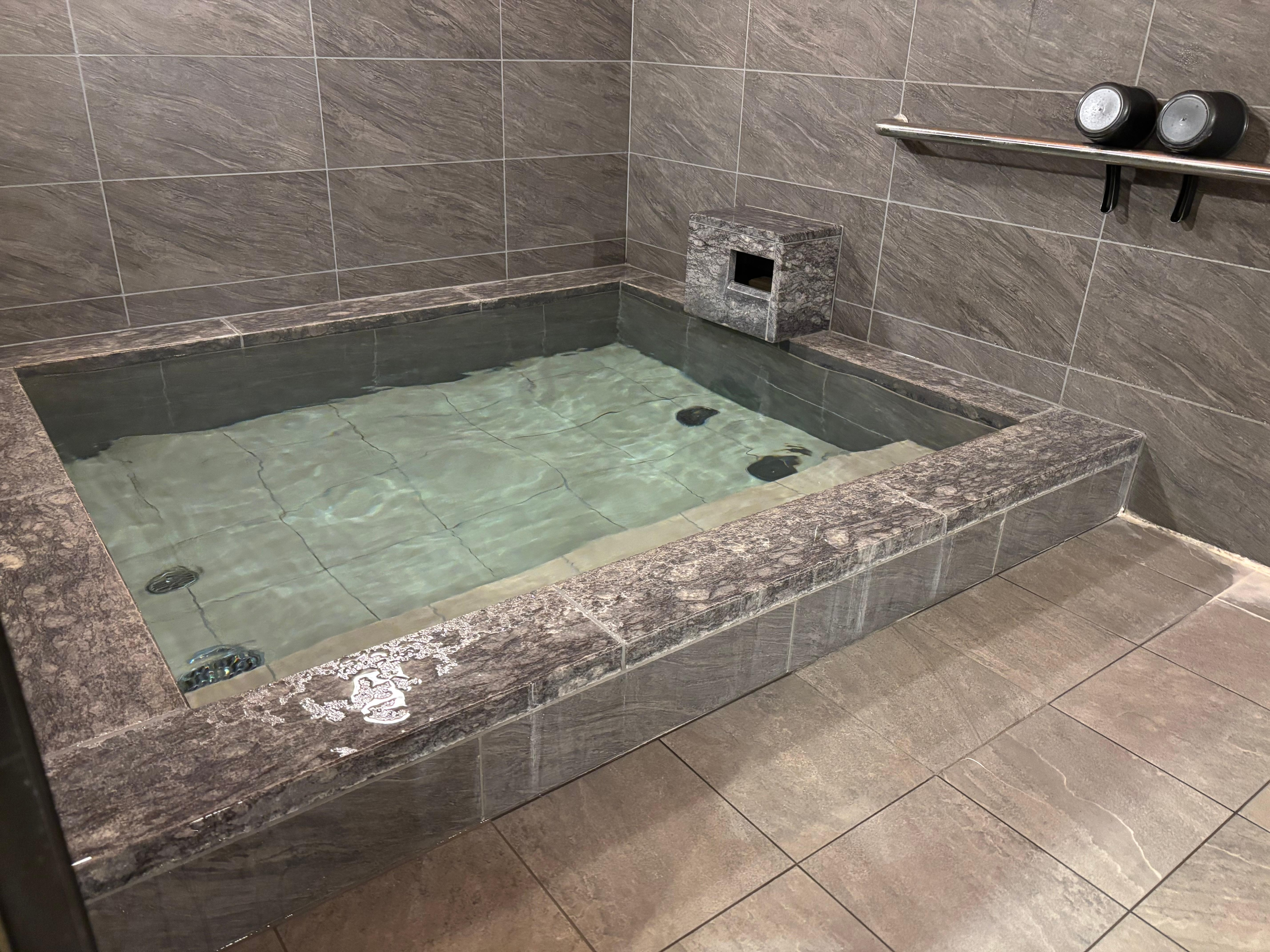 大きなお風呂にゆっくり入りました。