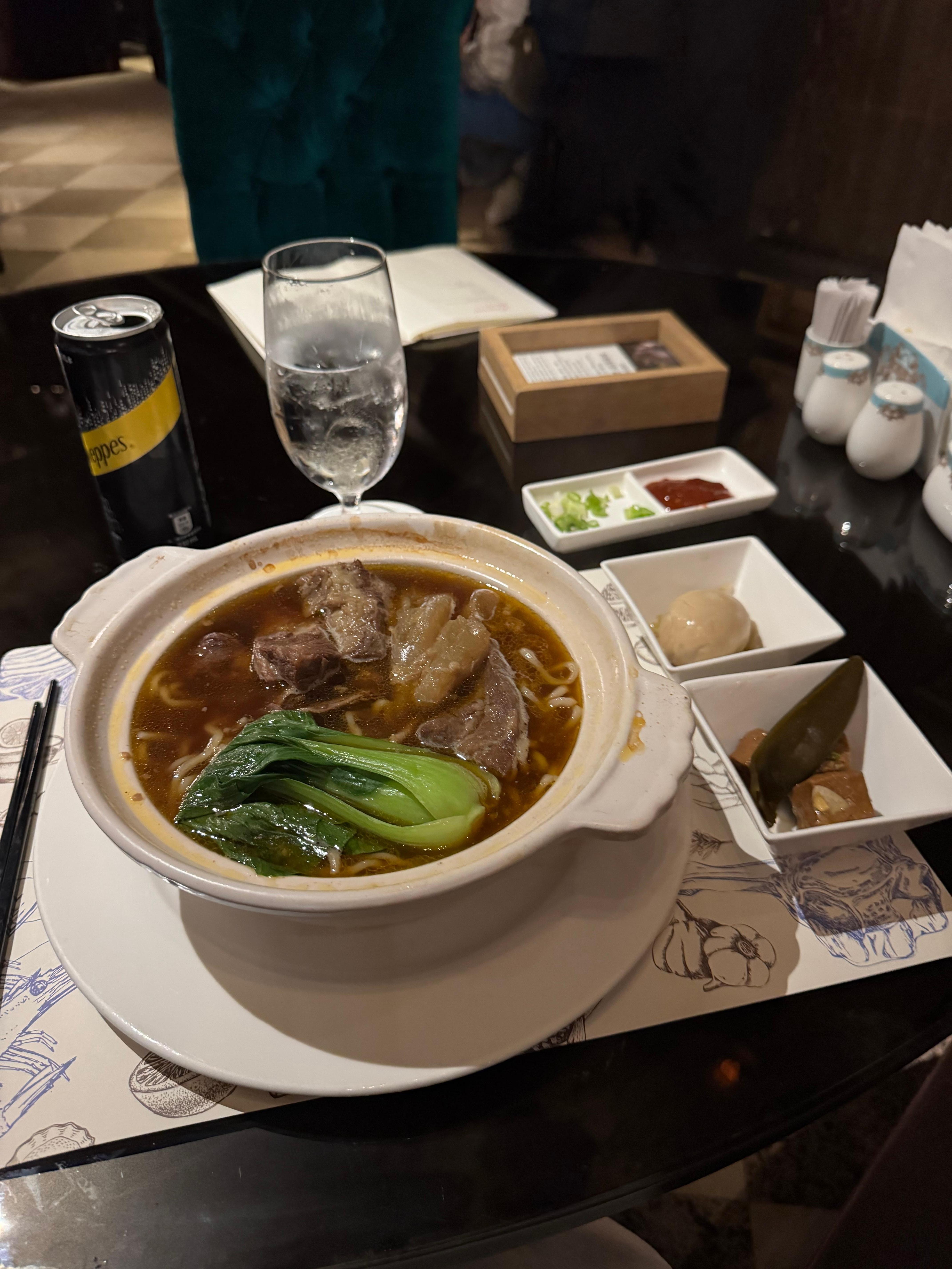 フリーで食べられる牛肉麺