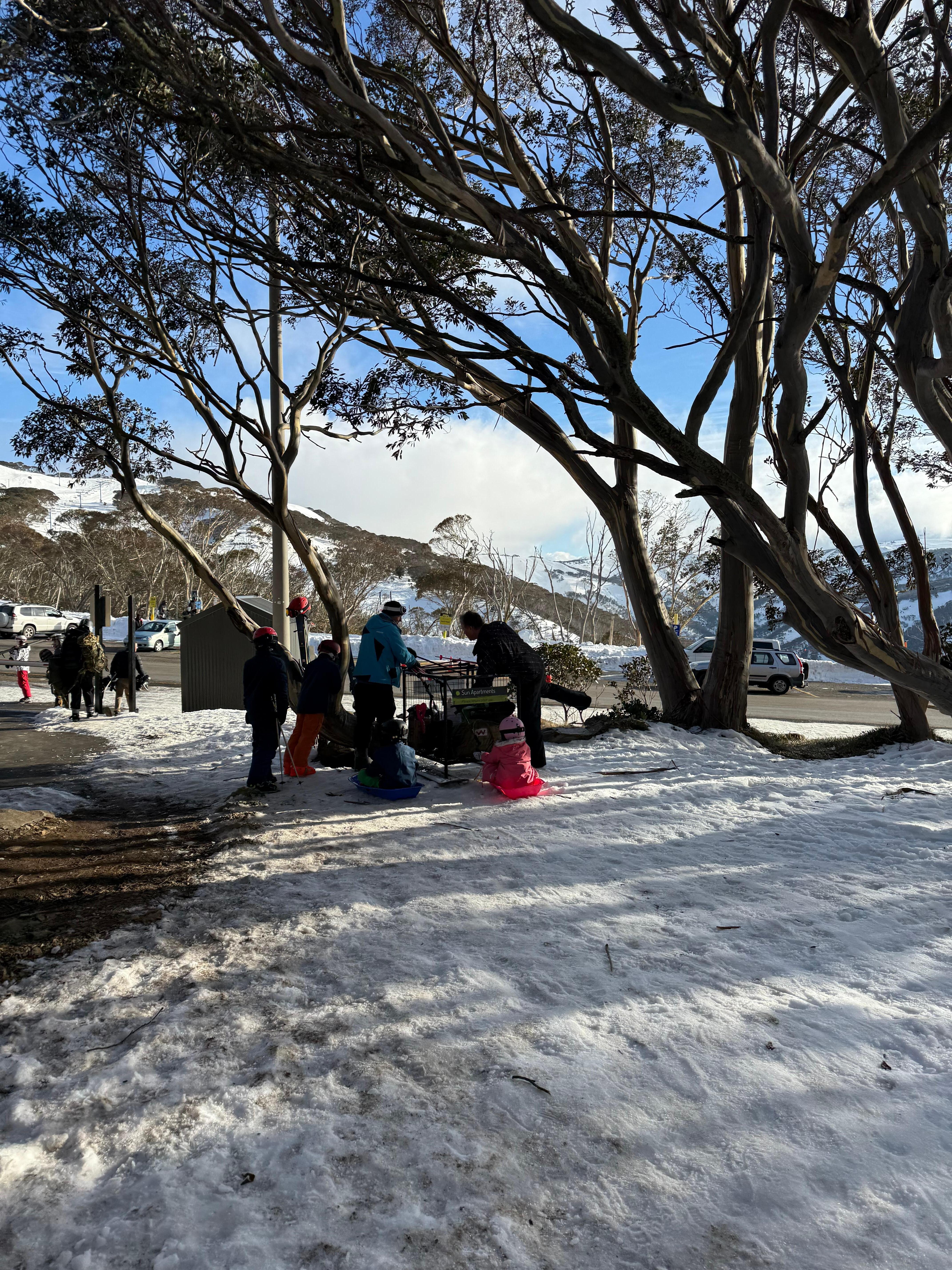 Leaving was easy with the snowboard basket!