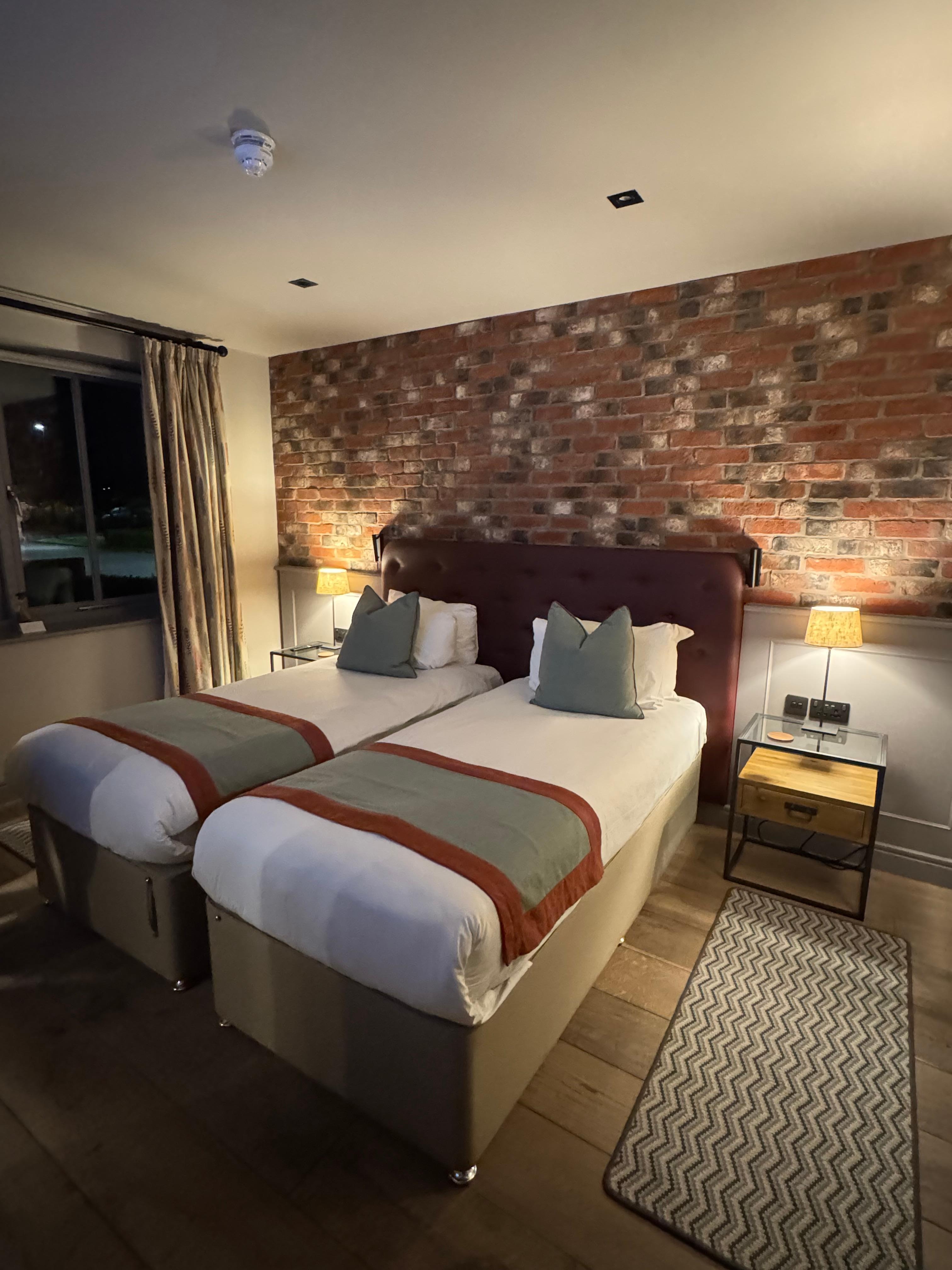 Clean, modern bedroom 