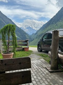 Aussicht von der Essecke vorm Haus