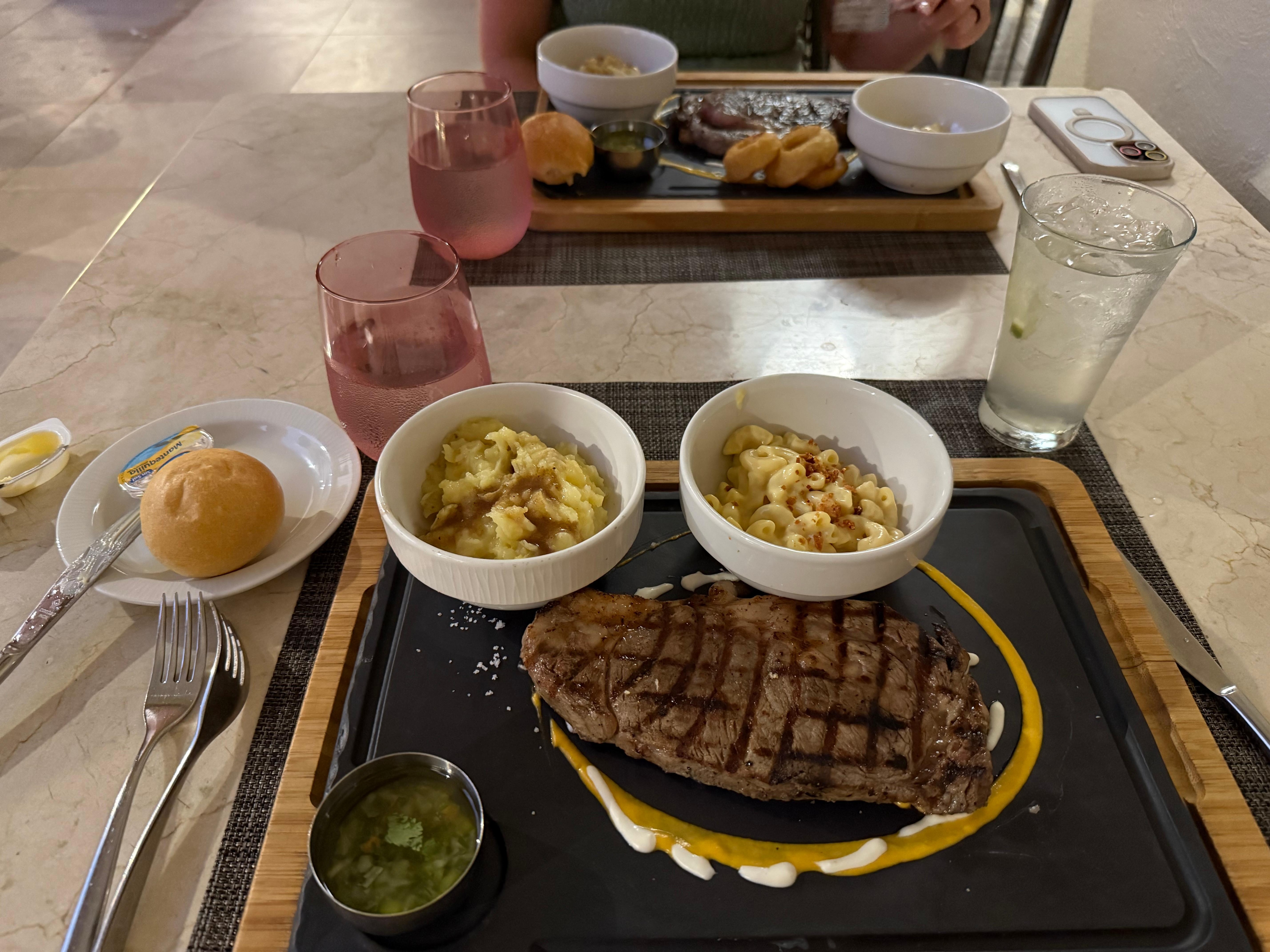 The Grill (American Restaurant)