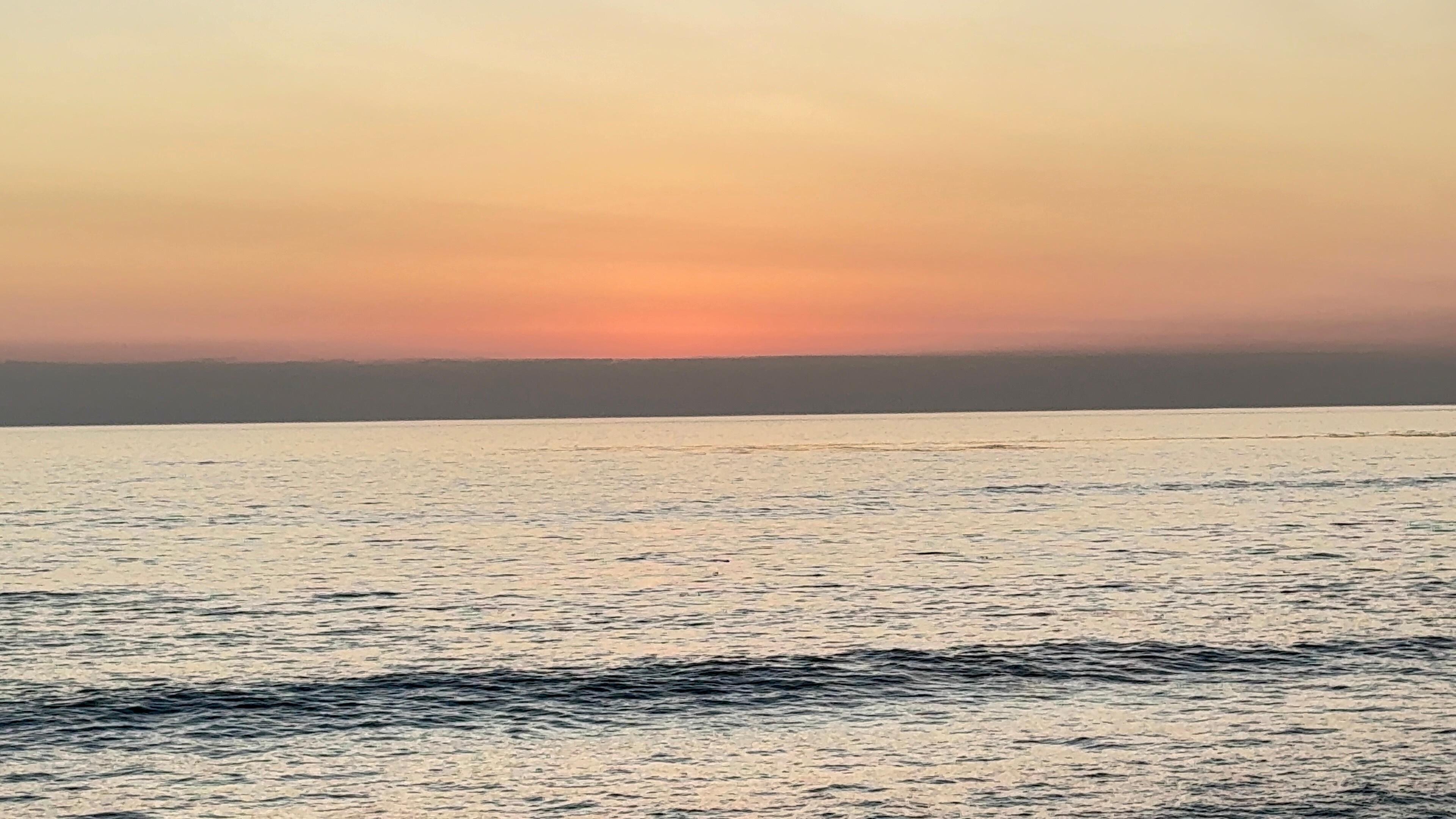 Only a 30 second walk to the beach. 