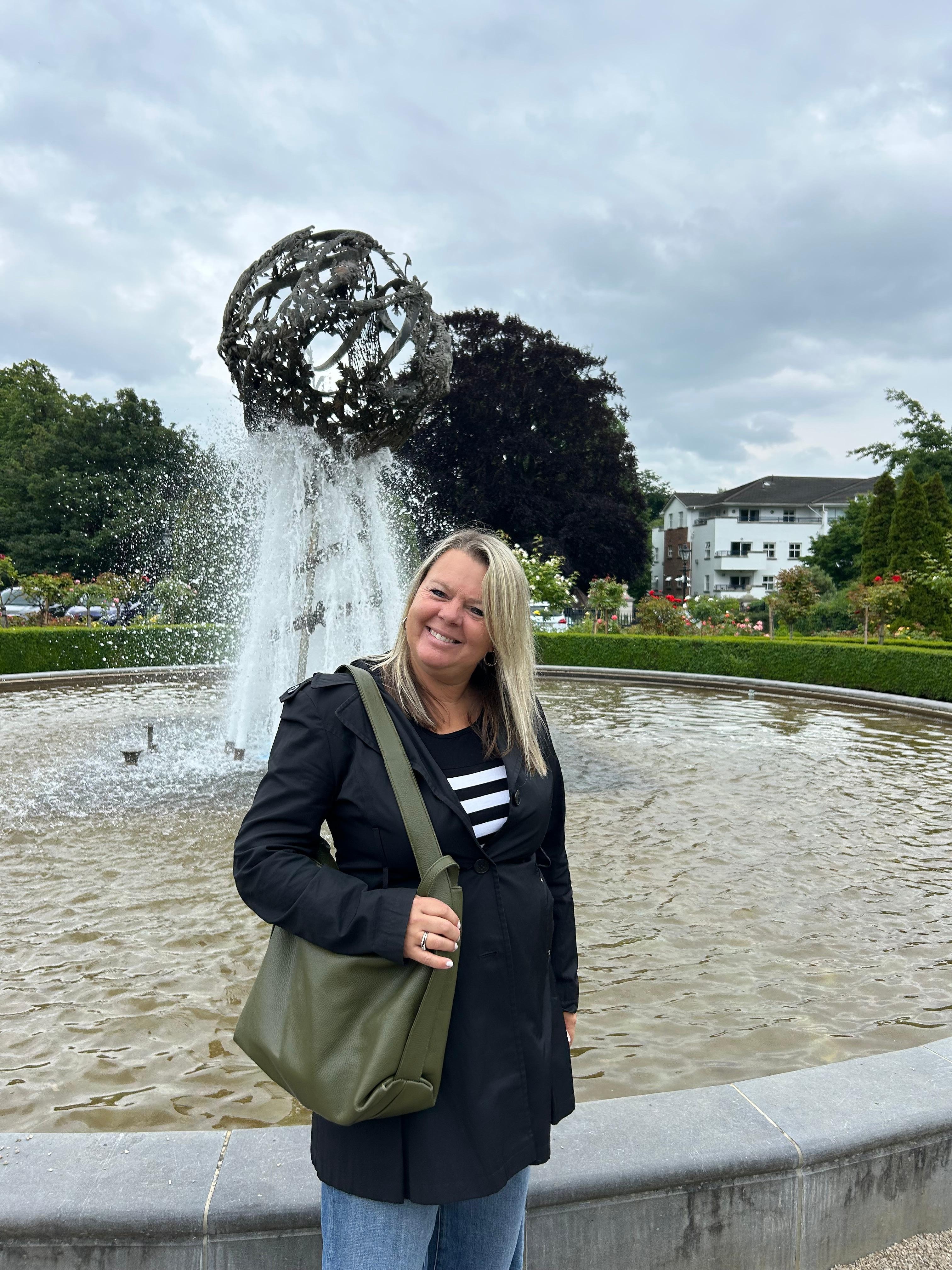 The fountain 