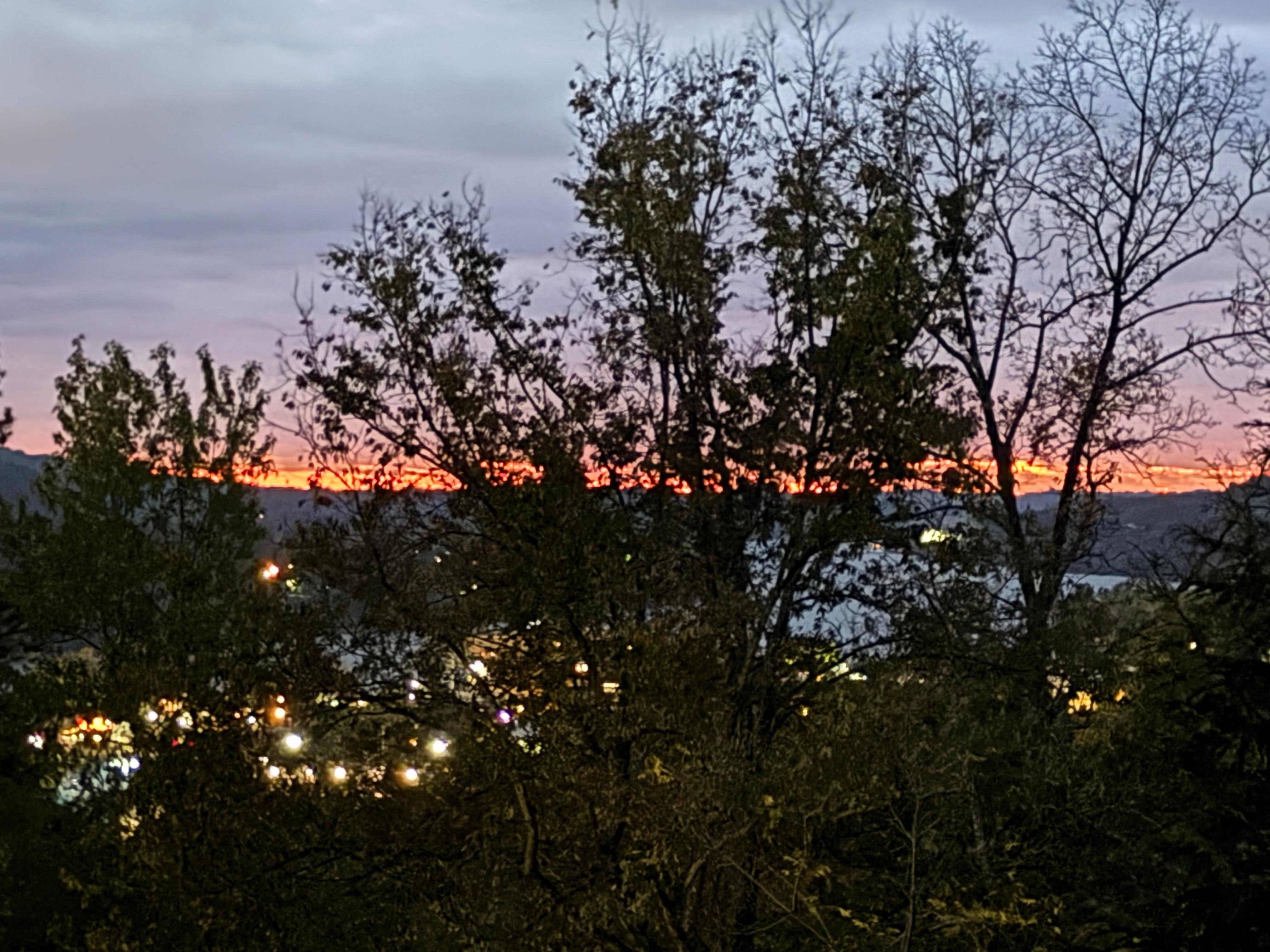 Marrietta sunset. If only the tree tops were pruned down a bit… 