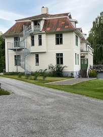 Hotellet sett från sidan