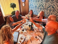 Hall’s Chophouse