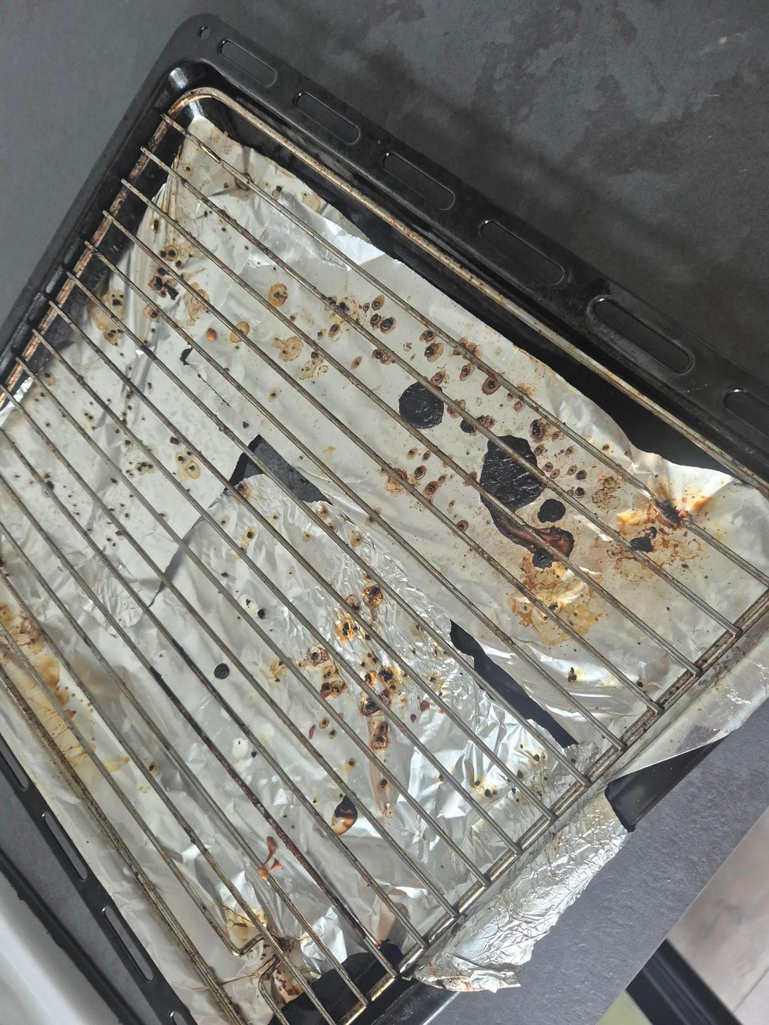Grill pan left by previous user