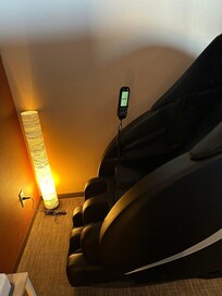 マッサージは無料!