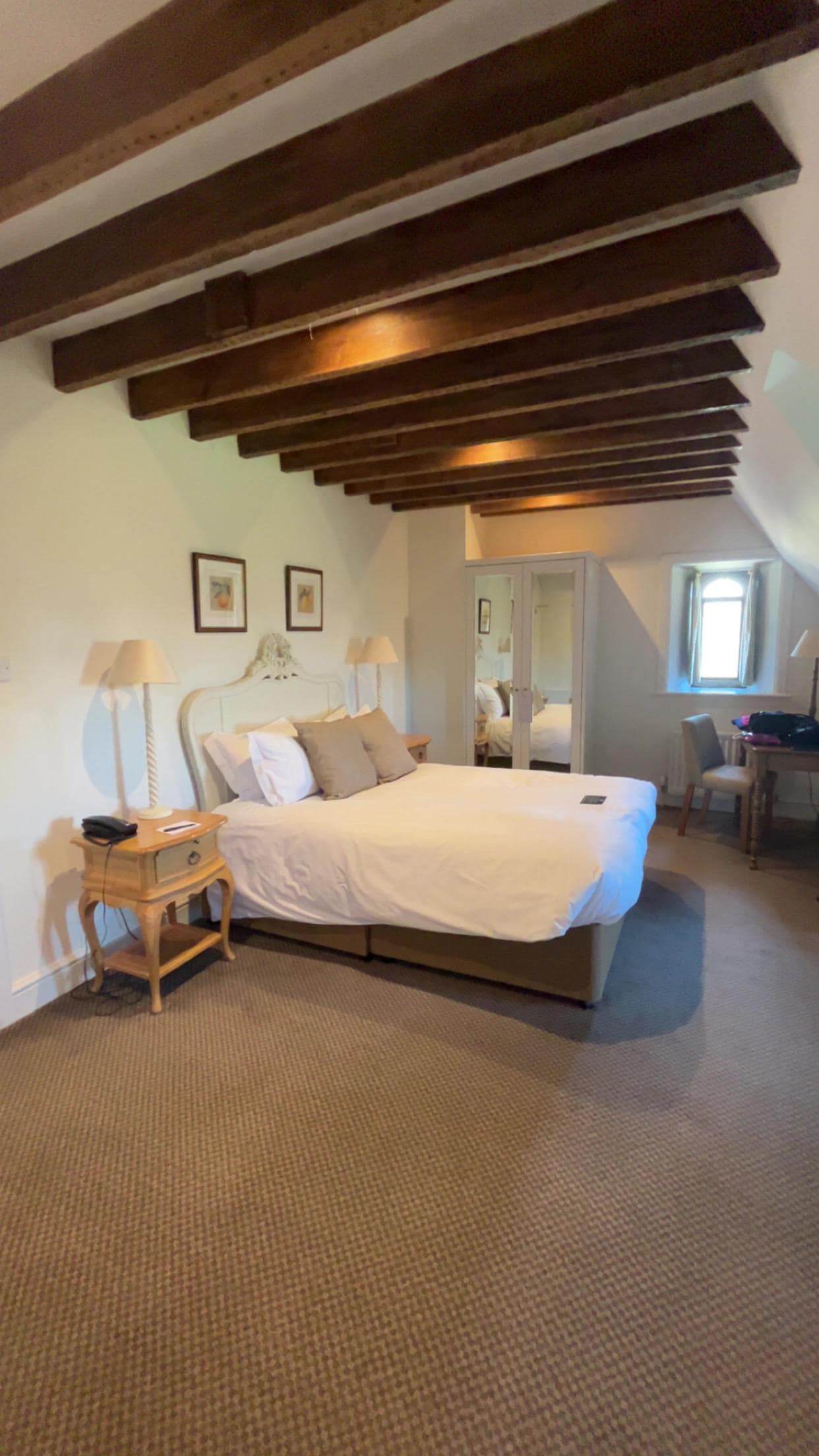 Deluxe room with feature